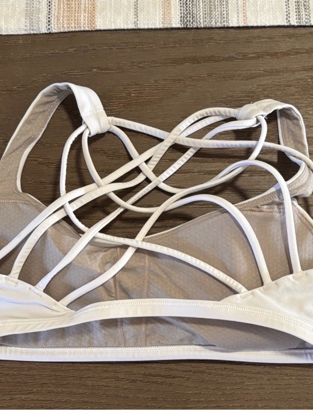LULULEMON WOMEN’S FREE TO BE - WILD BRA 6 - Picture 2 of 6